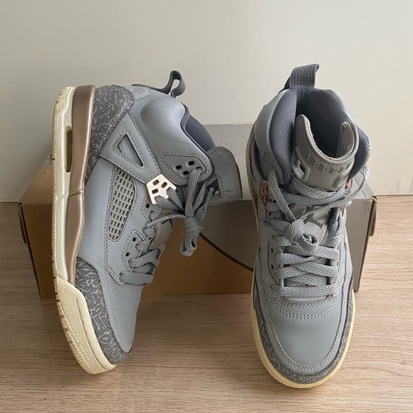 Nike Air Jordan 4 Spizike GG Wolf Grey Dark Bronze GS - Size 4 Y- 5.5 W - Picture 10 of 10